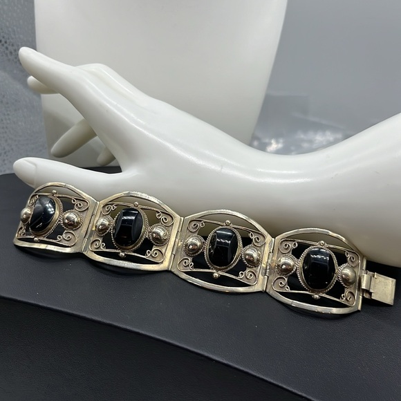 Vintage Taxco Mexico sterling silver bracelet, approx 6.25 inches, 32 grams - Picture 4 of 14